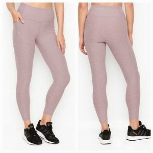 Victoria's Secret Incredible Essential Leggings Lavender Size 2 NWT